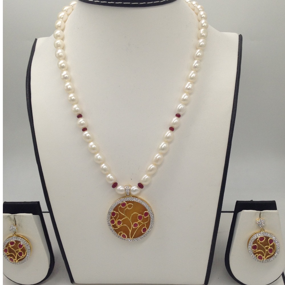 White;red cz pendent set with 1 line oval pearls mala jps0294