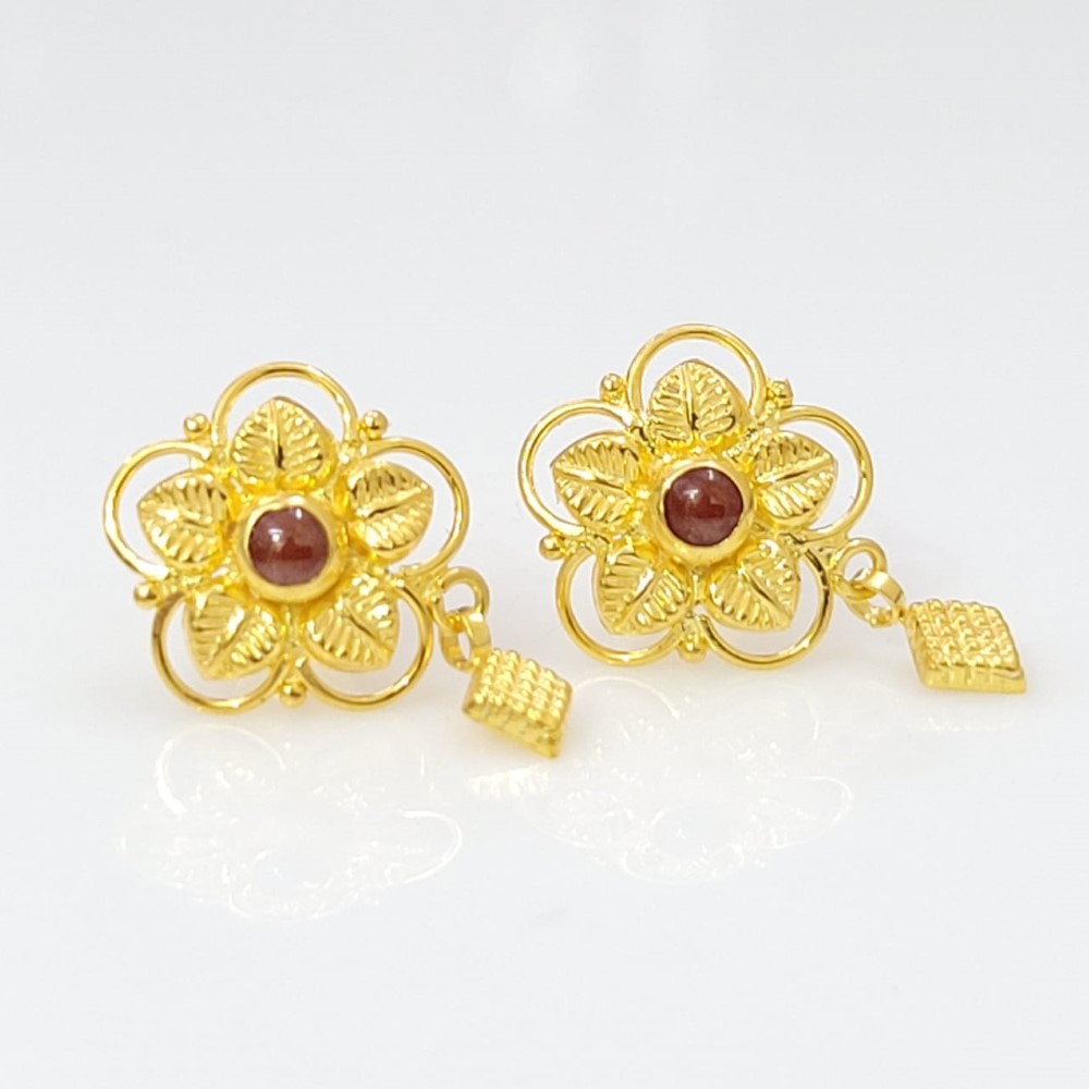 18k Yellow Gold Handmade Fancy Earrings