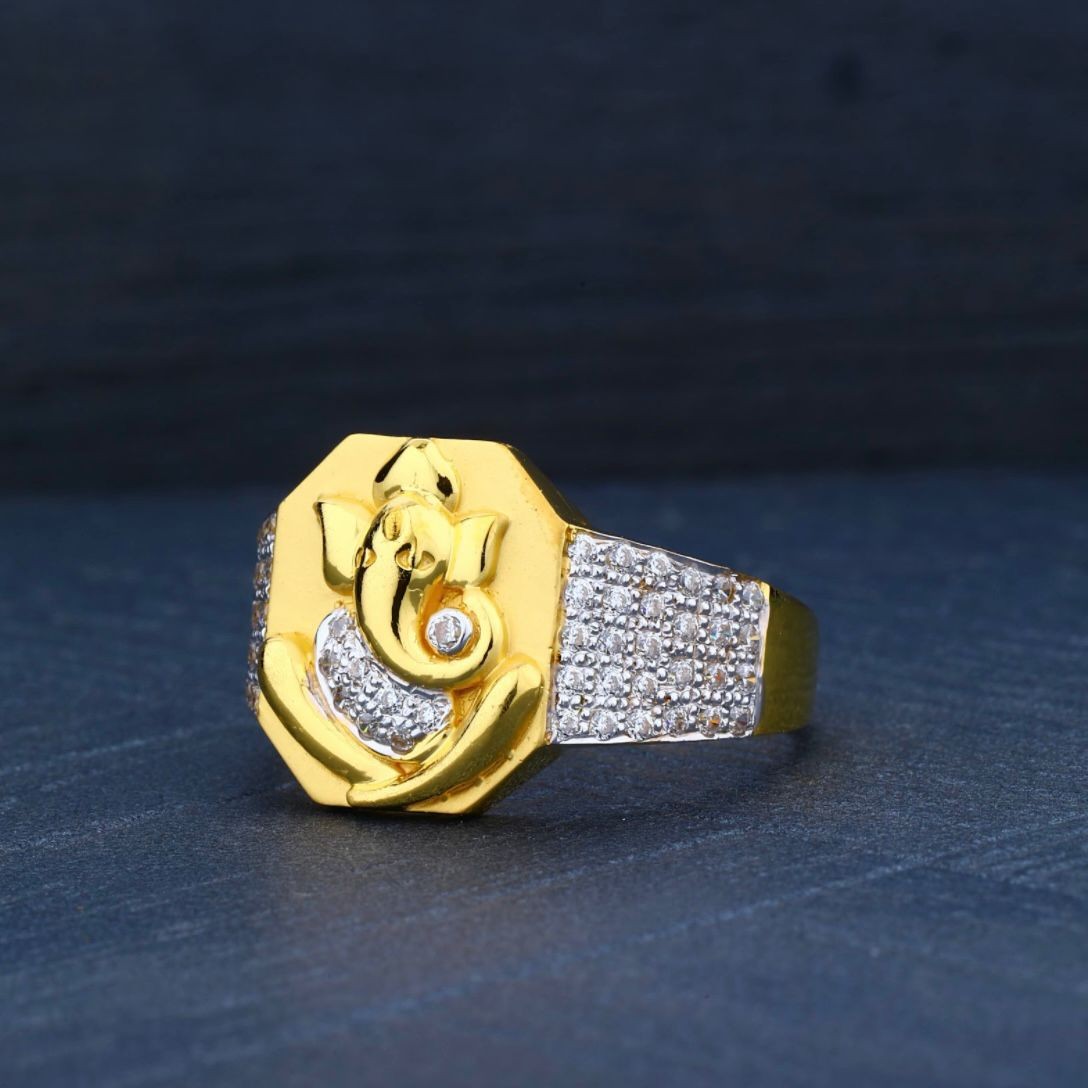 916 Gold Hallmarked Ganeshji Ring