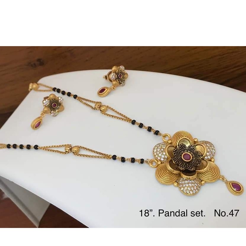22 Carat gold  ladies flower pendal  mangalsutra RH-MS309