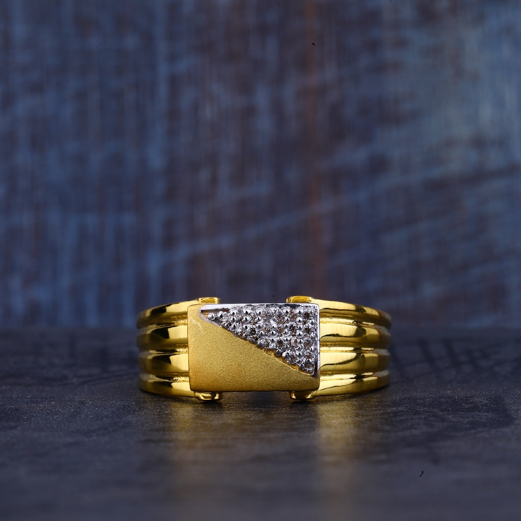 Buy quality Mens Gold Diamond Casting Ring-MR355 in Ahmedabad
