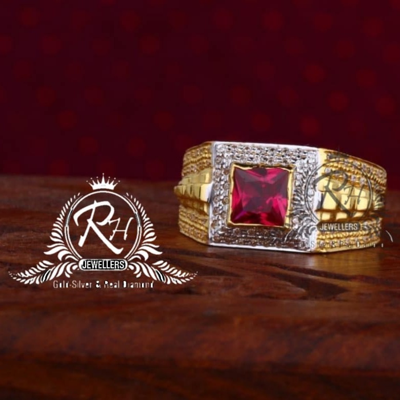 22 carat gold square red dimond gents rings RH-GR 833