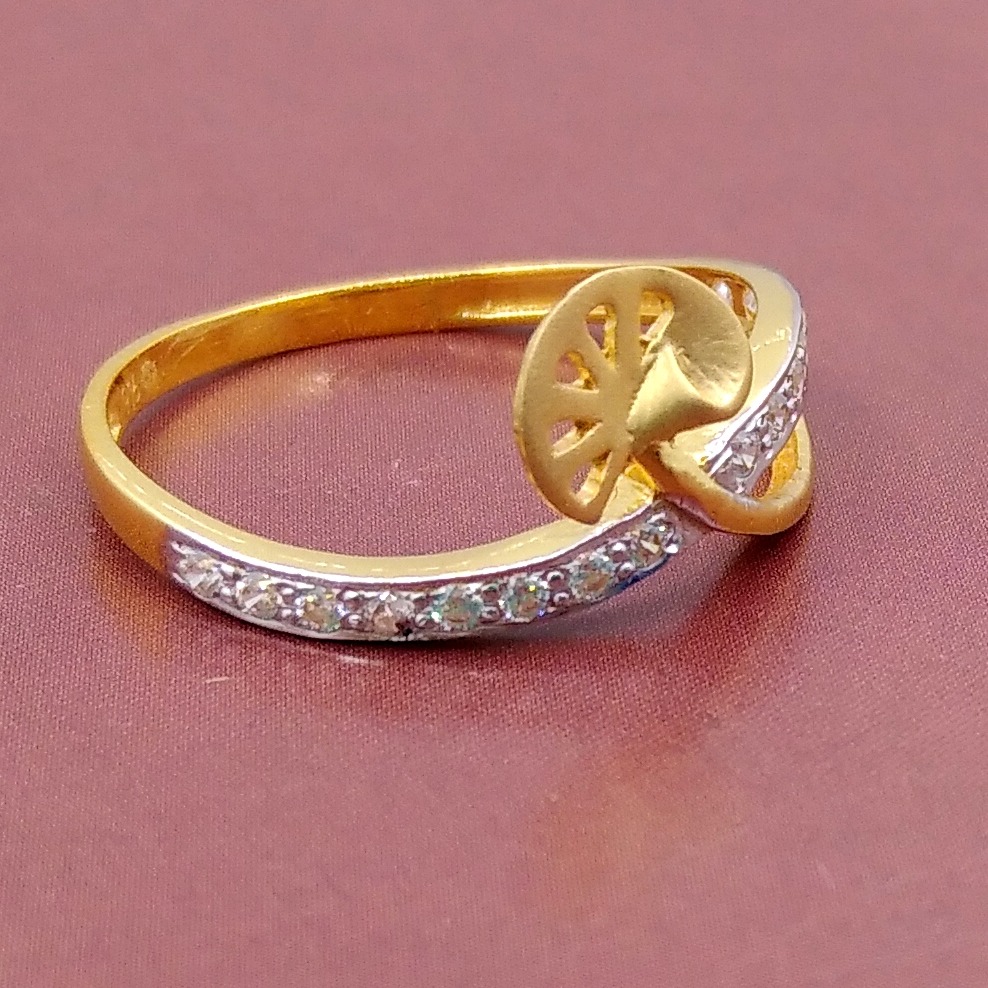 Mucor pattern designer 22kt gold ladies ring