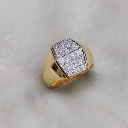 916 Gold Fancy Gent's Ring