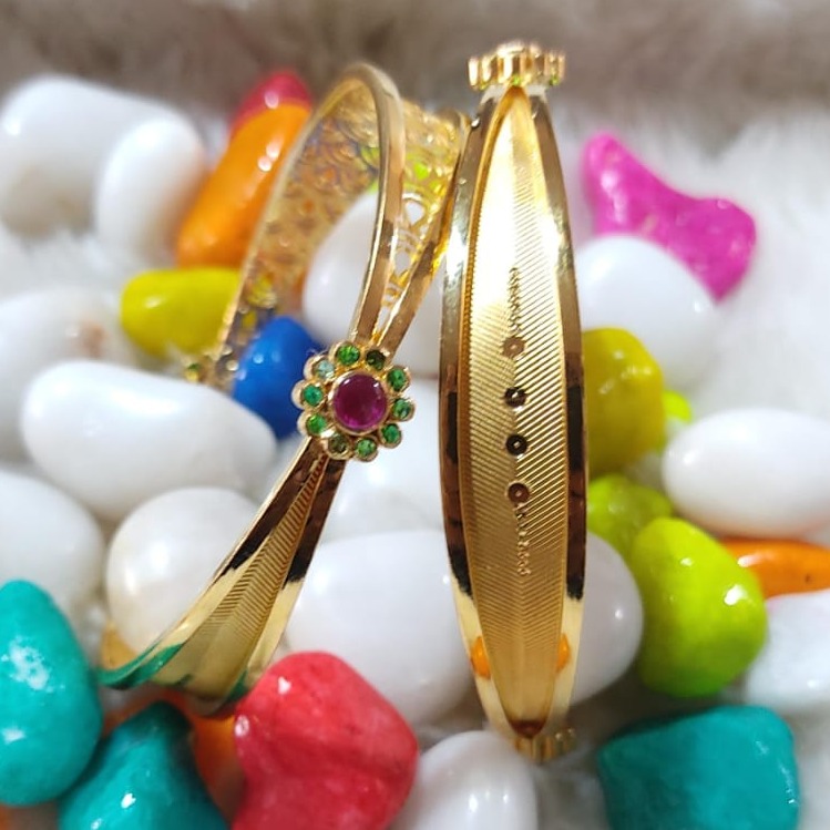 916 Gold Designer Bangle Kada 