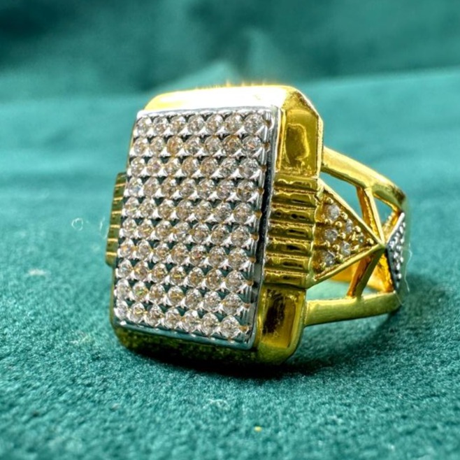 22KT Gold Stylish Ring For Men