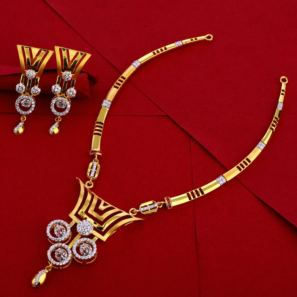 916 Gold Ladies Delicate Necklace Set LN257