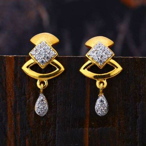 22 Carat Gold Fancy Diamond Ladies Earrings RH-LE875