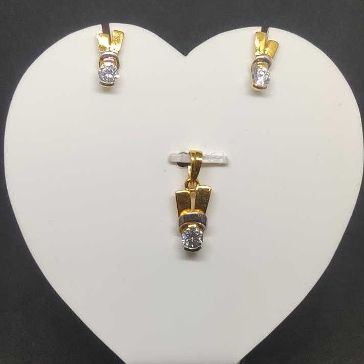 916 ladies fancy pendant set