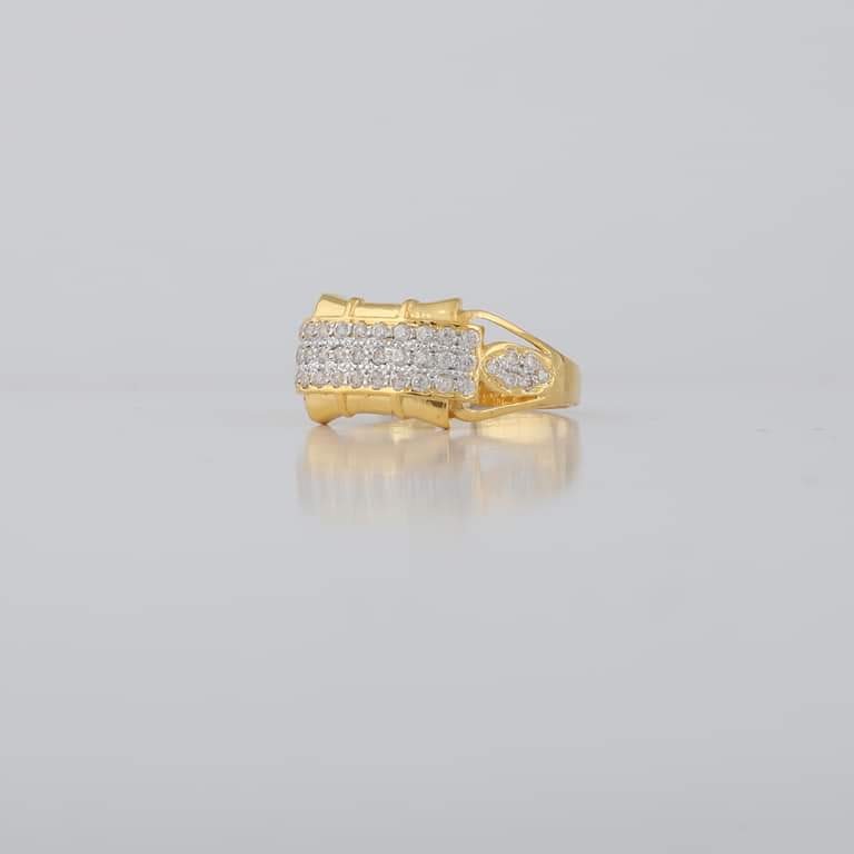 22 kt gold cz stone ring