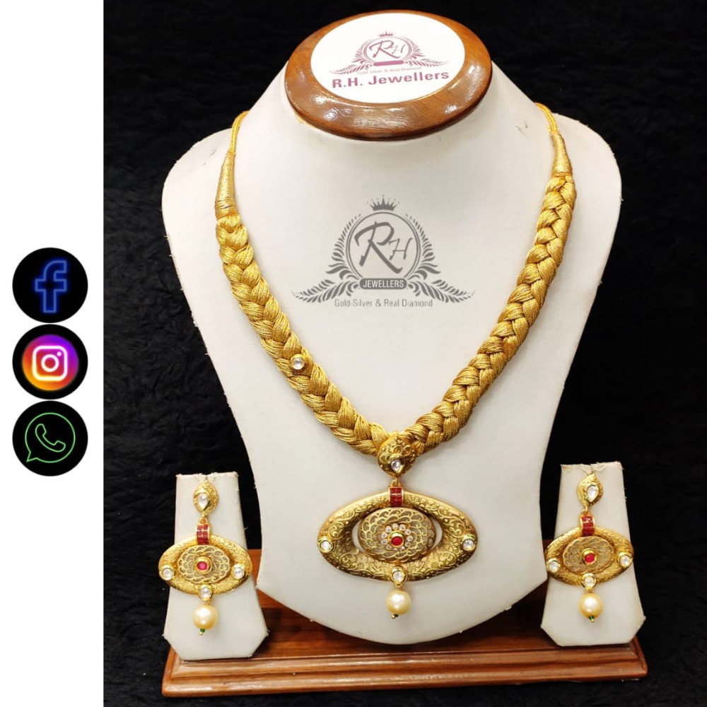 22 carat gold designer  necklace set RH-LS511