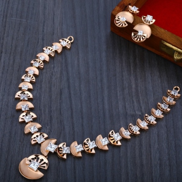 18 carat rose gold exclusive women's necklace set RH-NS567