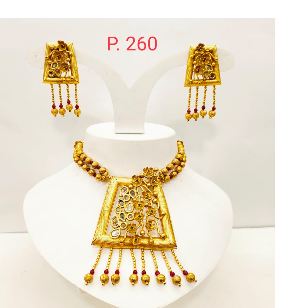 Gold plated with gold hanging moti squer & choker kundan work necklace set 1425