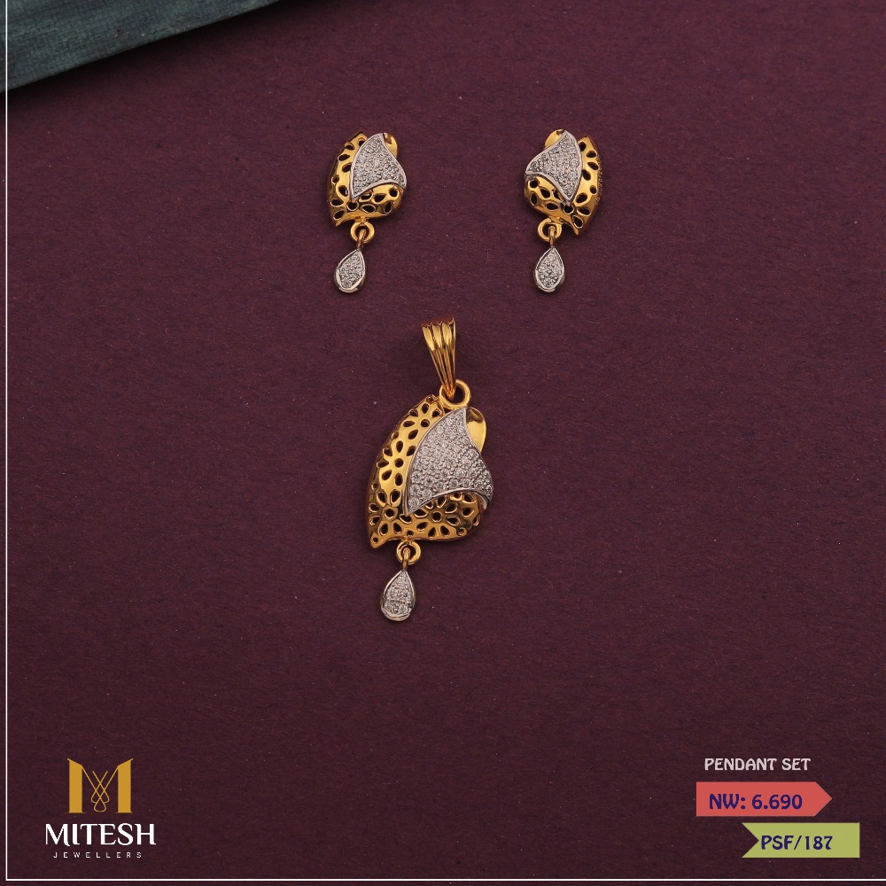 Buy quality CZ FANCY PENDANT SET in Deesa