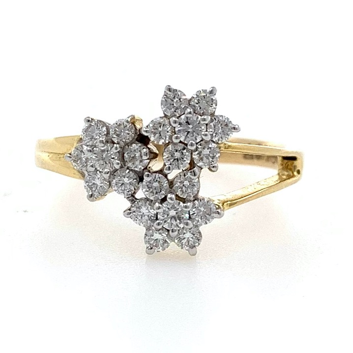 Valerie Oval-shaped Diamond Ring – DIVAA by ORRA