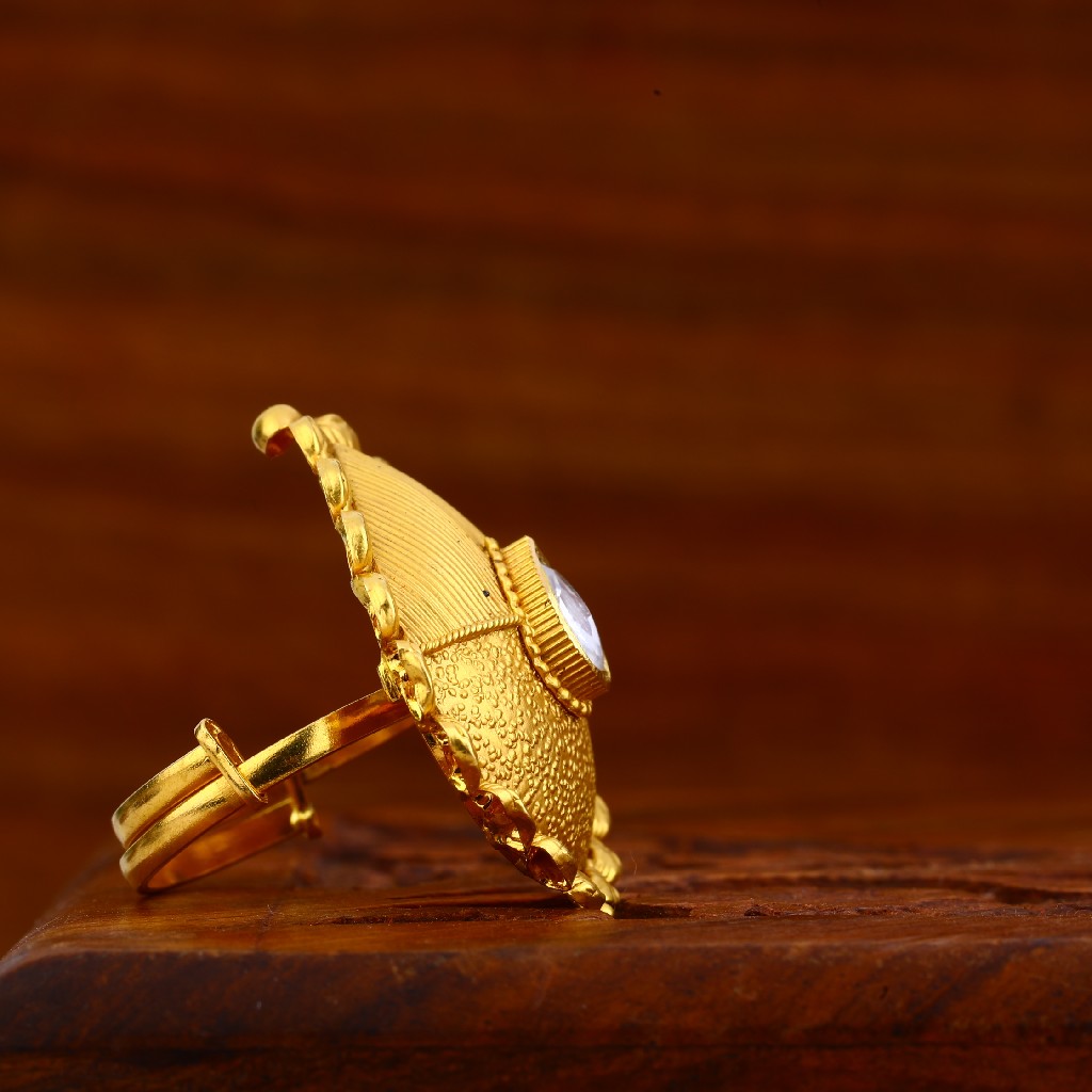 916 Gold Antique Ring LAR77