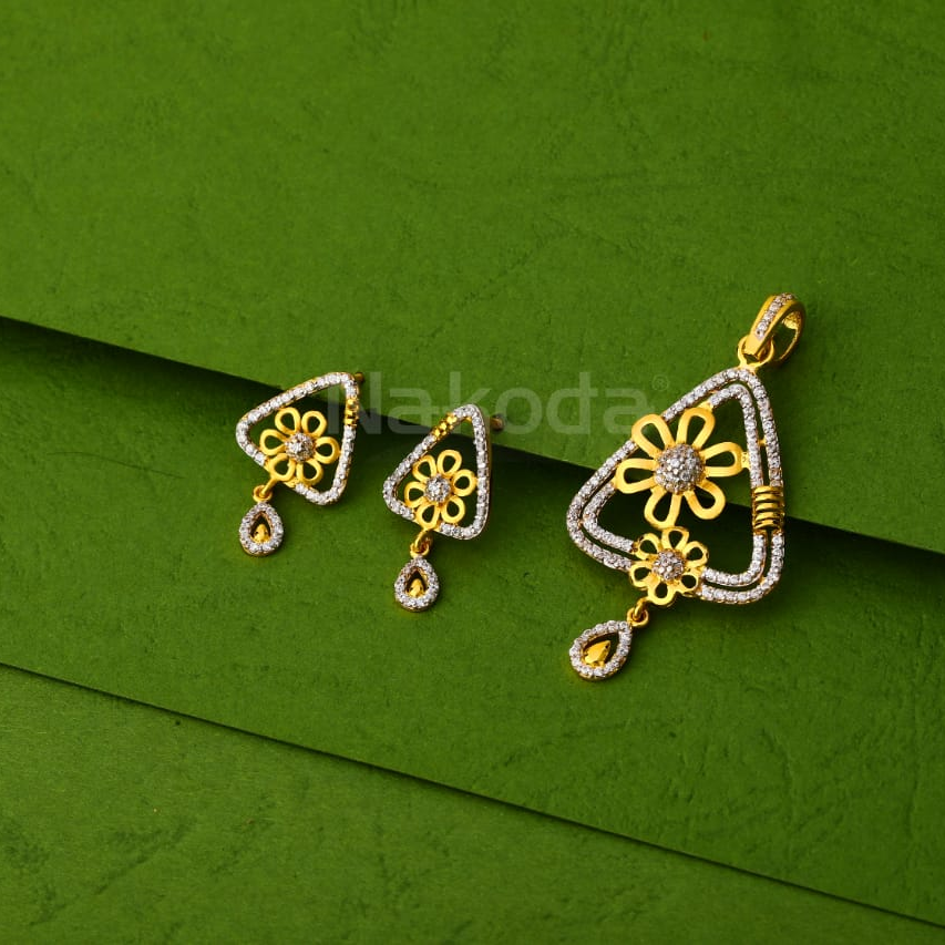 916 Gold CZ Ladies Classic Pendant Set FPS454