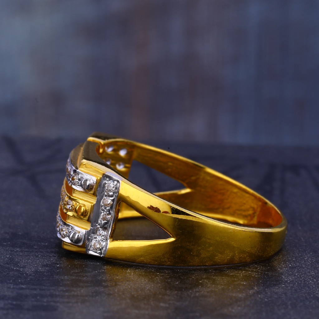 916 CZ Gold Designer Gentlemen's Ring MR690
