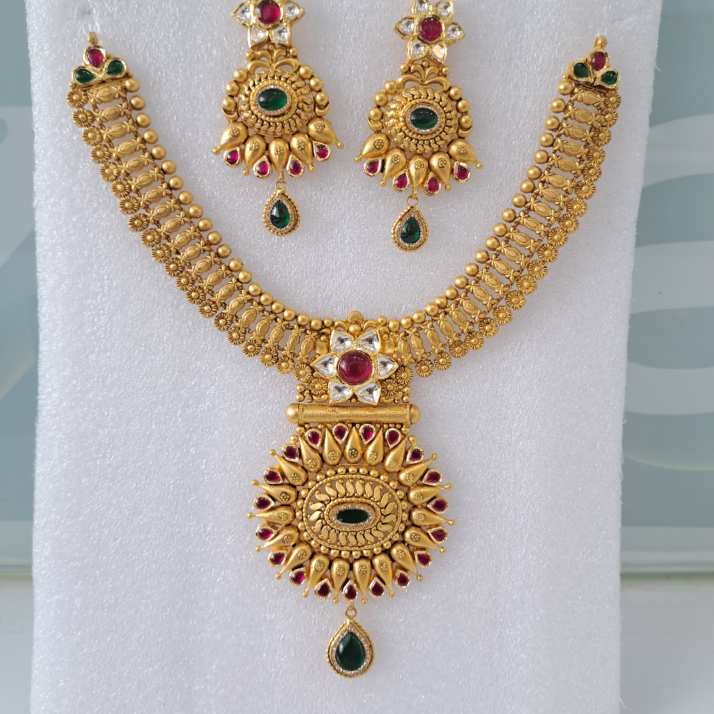 91.6 hallmark gold antique women necklace set