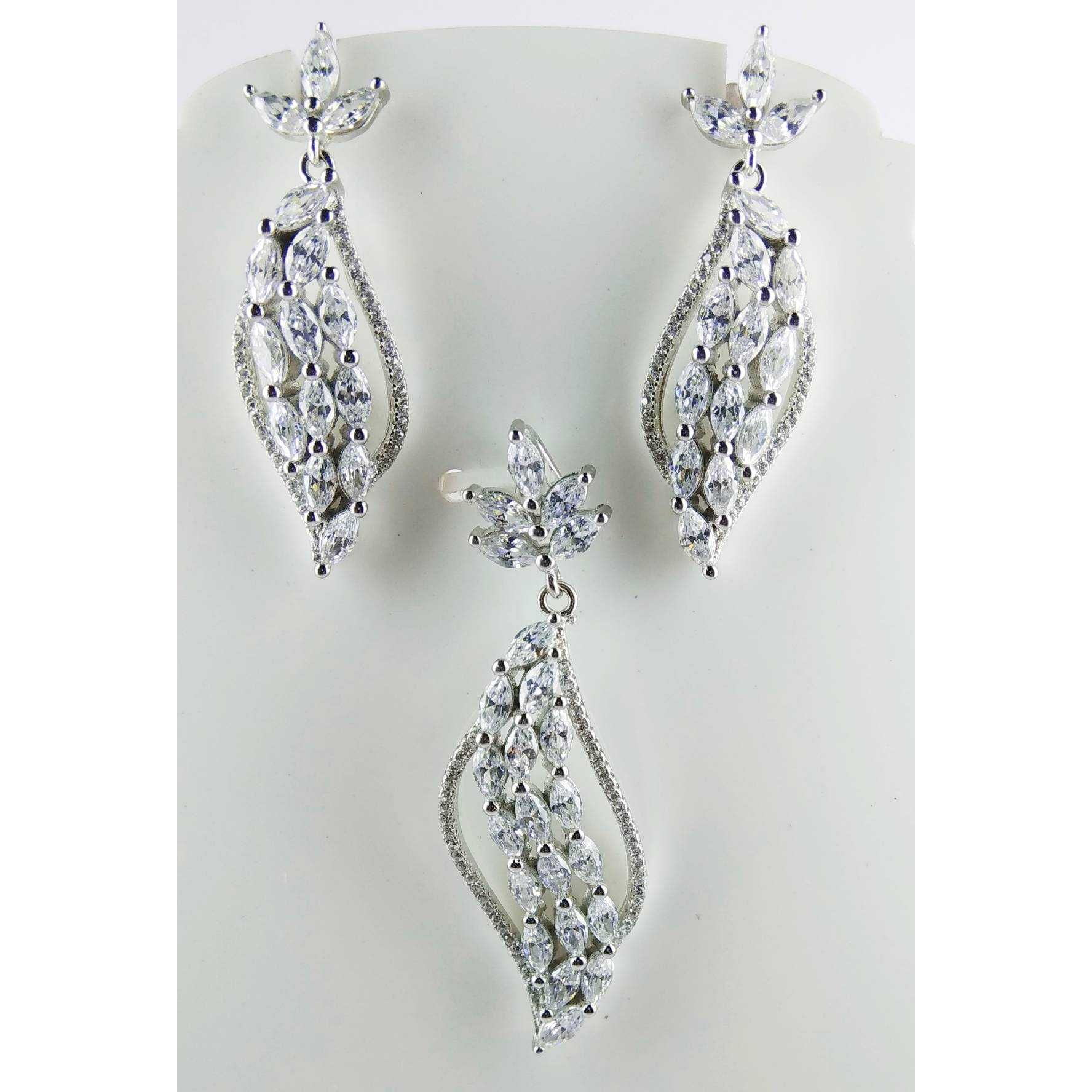 Latest Designed Light Wieght 925 Silver Pendant Set
