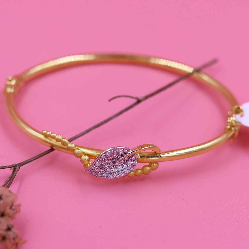 Leaf style women bracelet