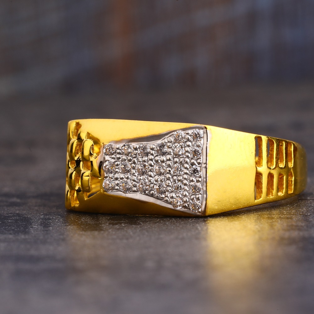 Buy quality 916 Gold CZ Stylish Men's Ring MR607 in Ahmedabad