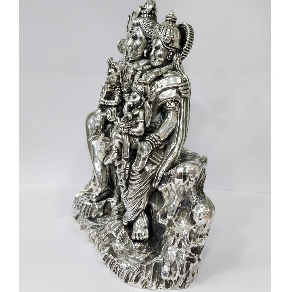 Mesmerising shiv family idol in pure silver in detailed finishing