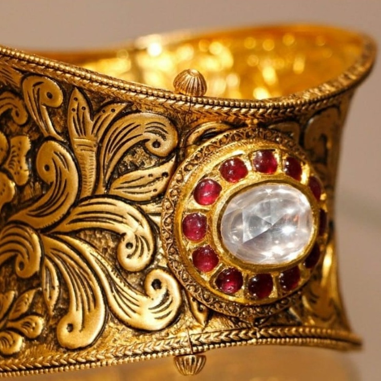 22k gold solid design bangle