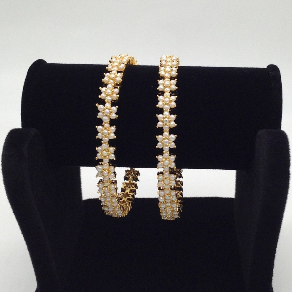 Freshwater white button pearls flower bangles jbg0015