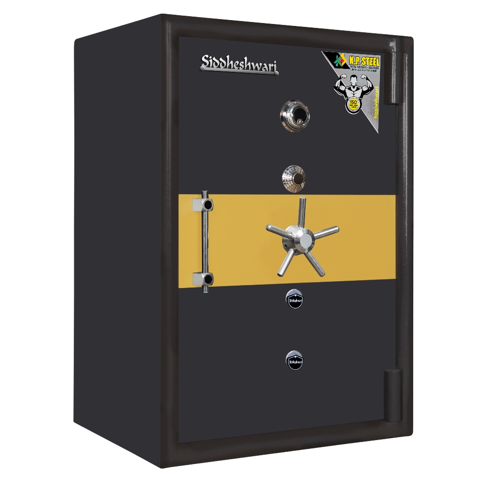 Single door safe
