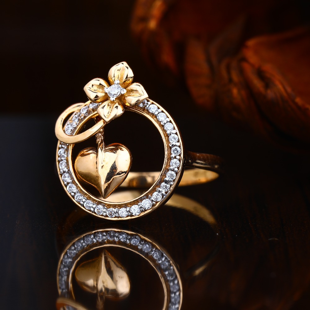 Female Flower Design 18 Carat Handmade Gold Ring at Rs 22000 in Sitapur