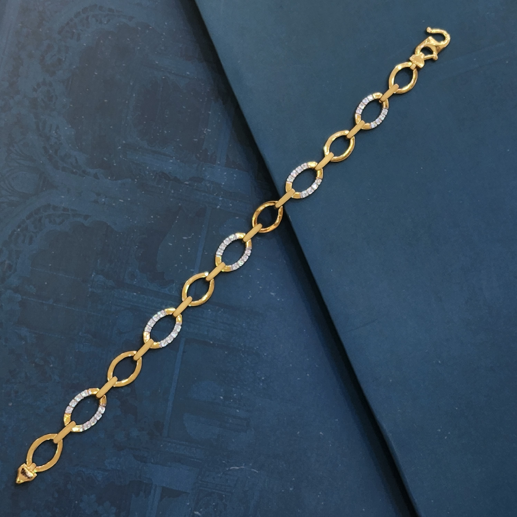 22K Gold Exclusive Design Bracelet.