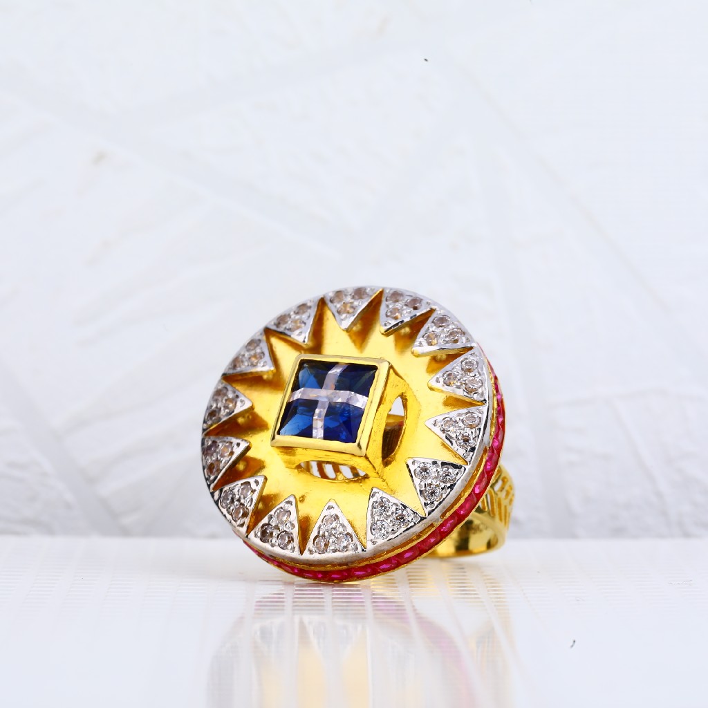 750 Gold Italian Hallmark Ring LIR46