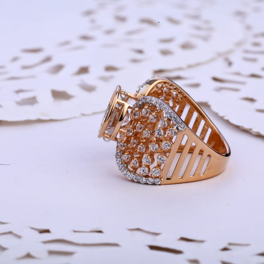 18KT Rose Gold Hallmark Stylish Ladies Ring RLR713