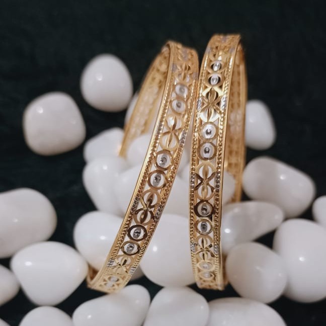 22K Gold Elegant Design Copper Kadli