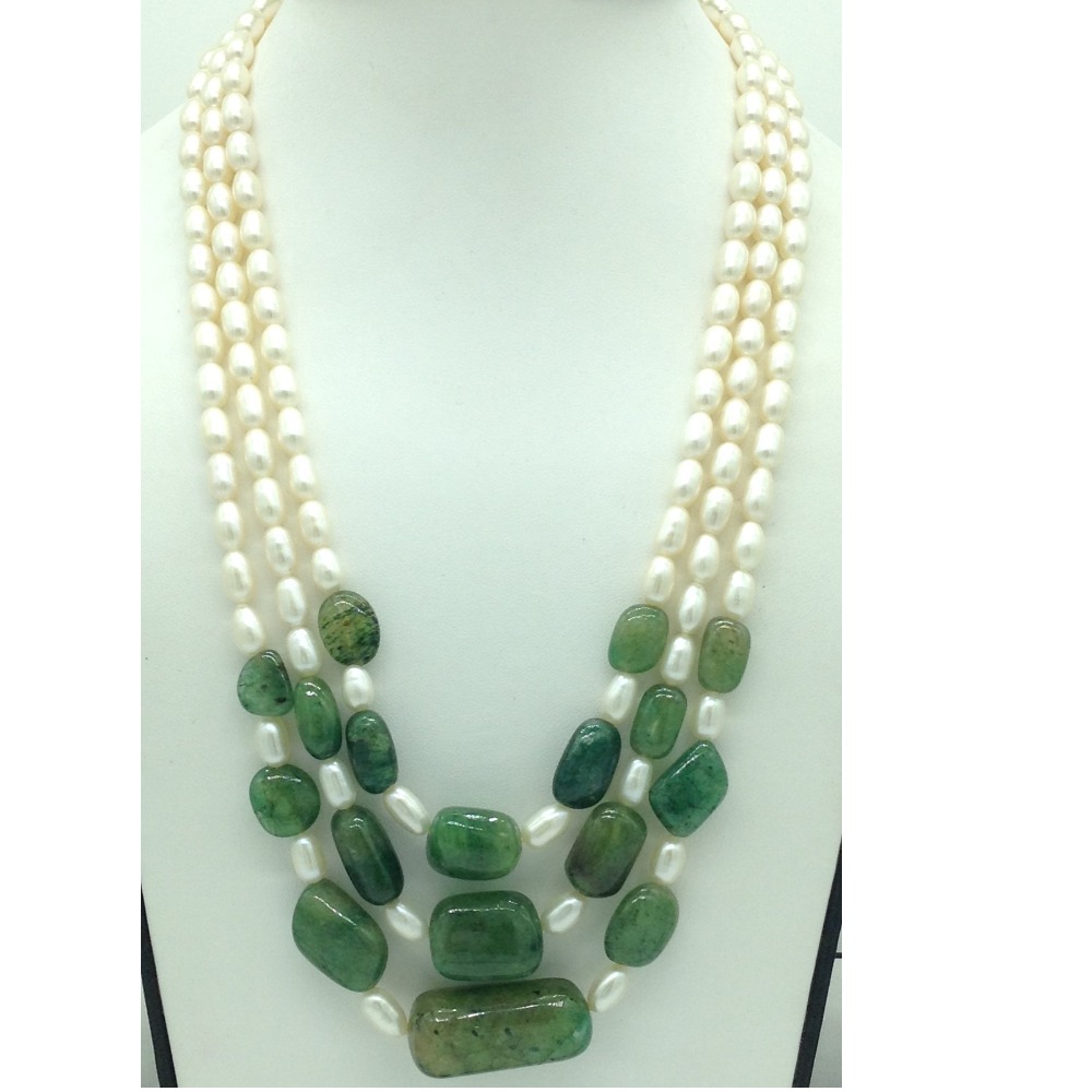White oval pearls with green bariels 3 layers necklace jpm0421