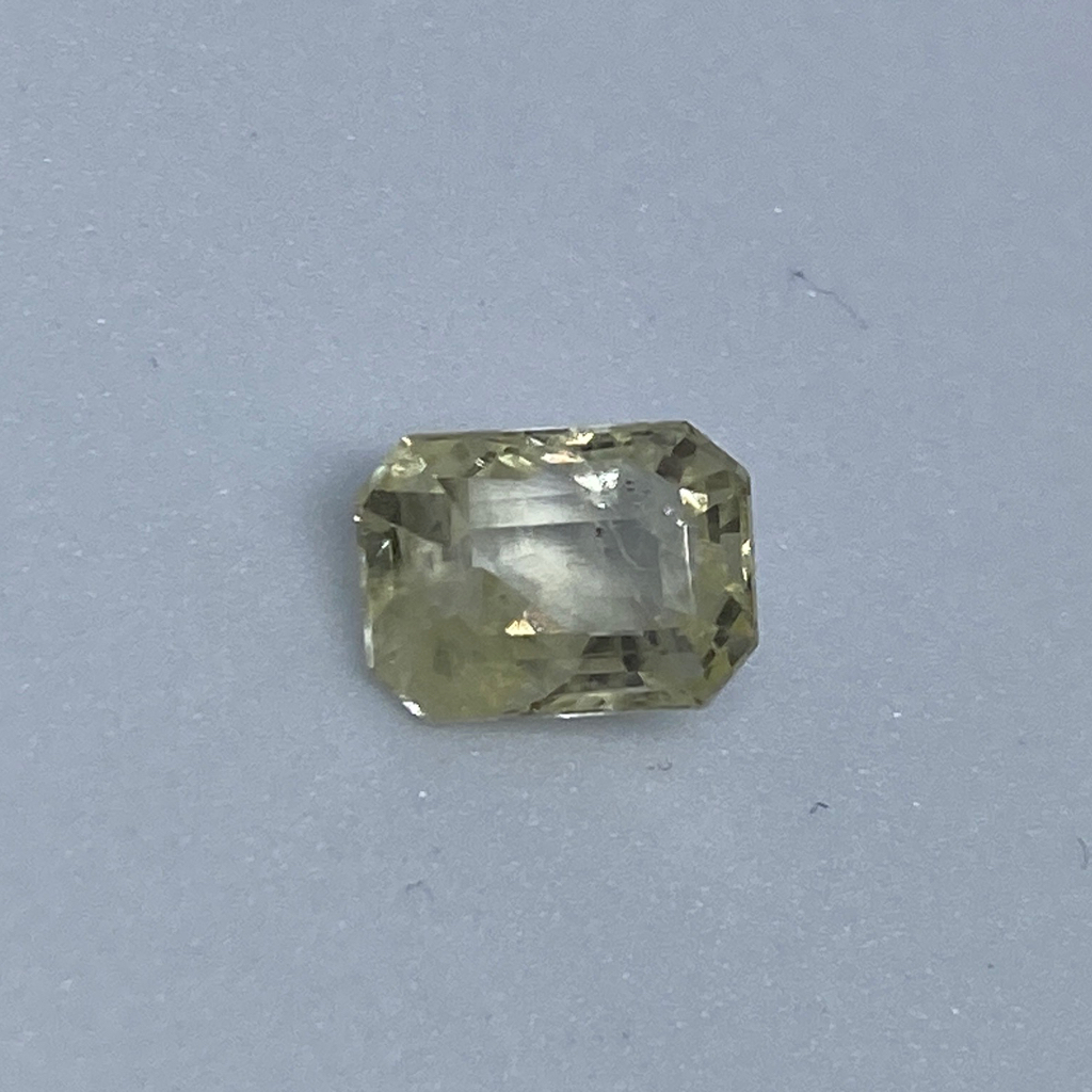 3.58ct octagonal yellow yellow-sapphire-pukhraj
