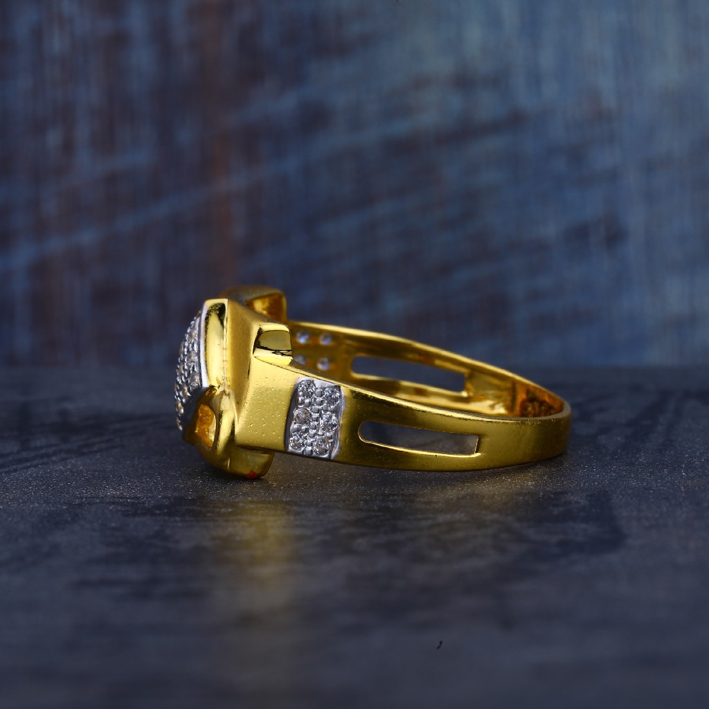 Buy quality Mens 916 Cz Gold Ring-MR133 in Ahmedabad