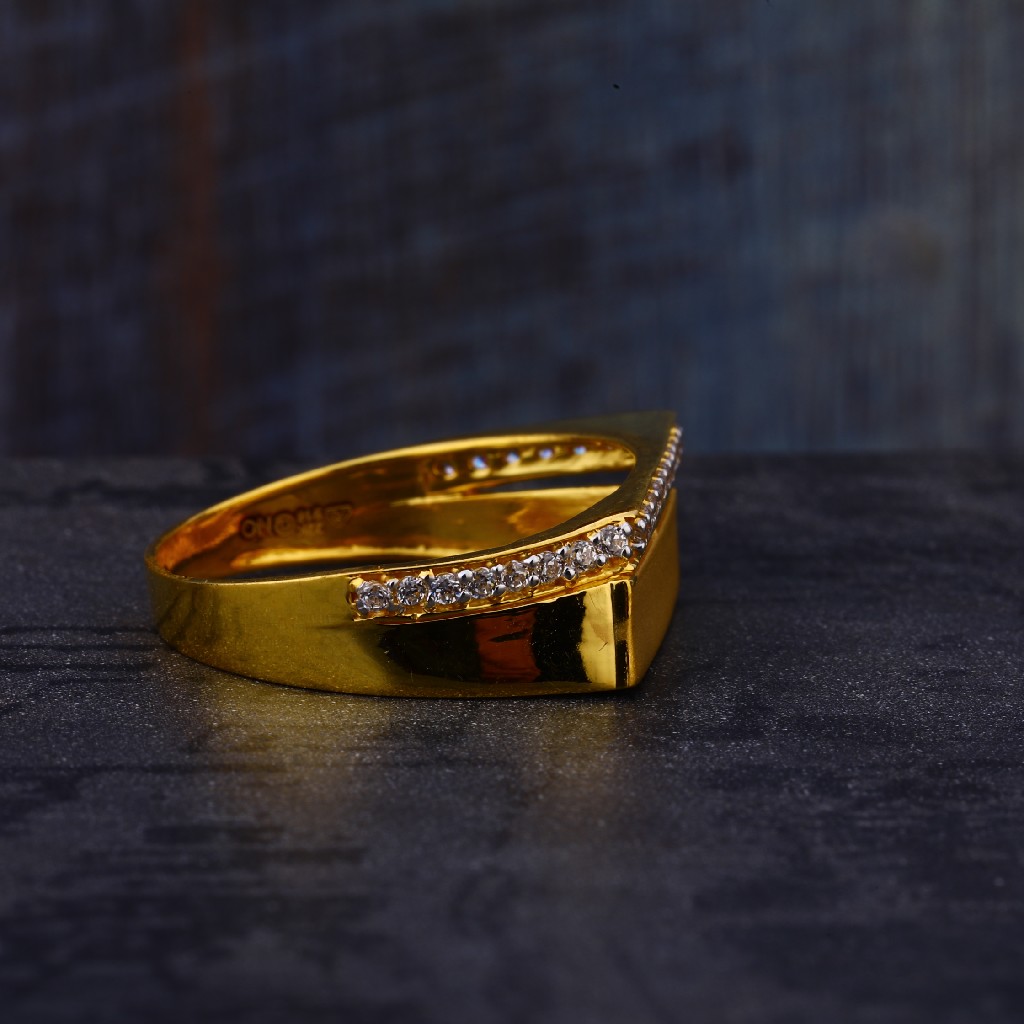 916 Gold Hallmark Mens Fancy Ring MR559