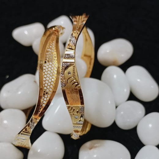 916 Gold Dazzling Kadli Bangle
