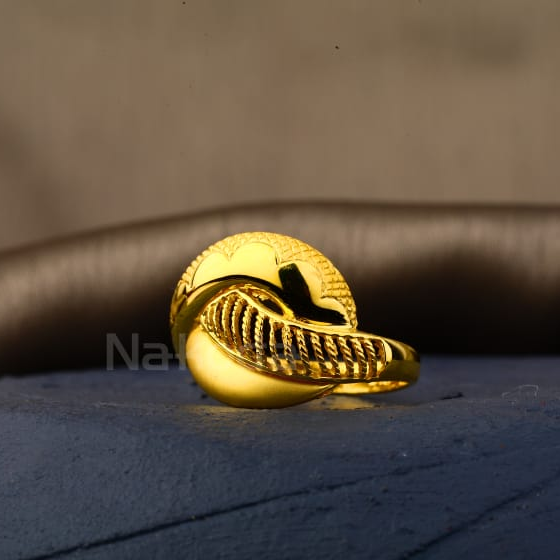 22KT Gold Ladies Stylish Plain Ring LPR531