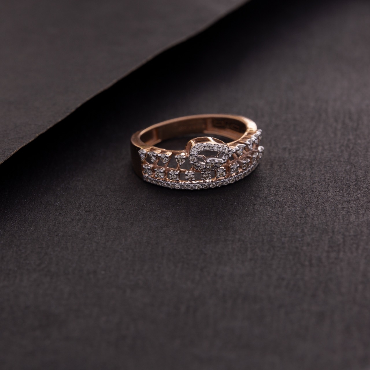 Diamond Studded Ring In Rosegold
