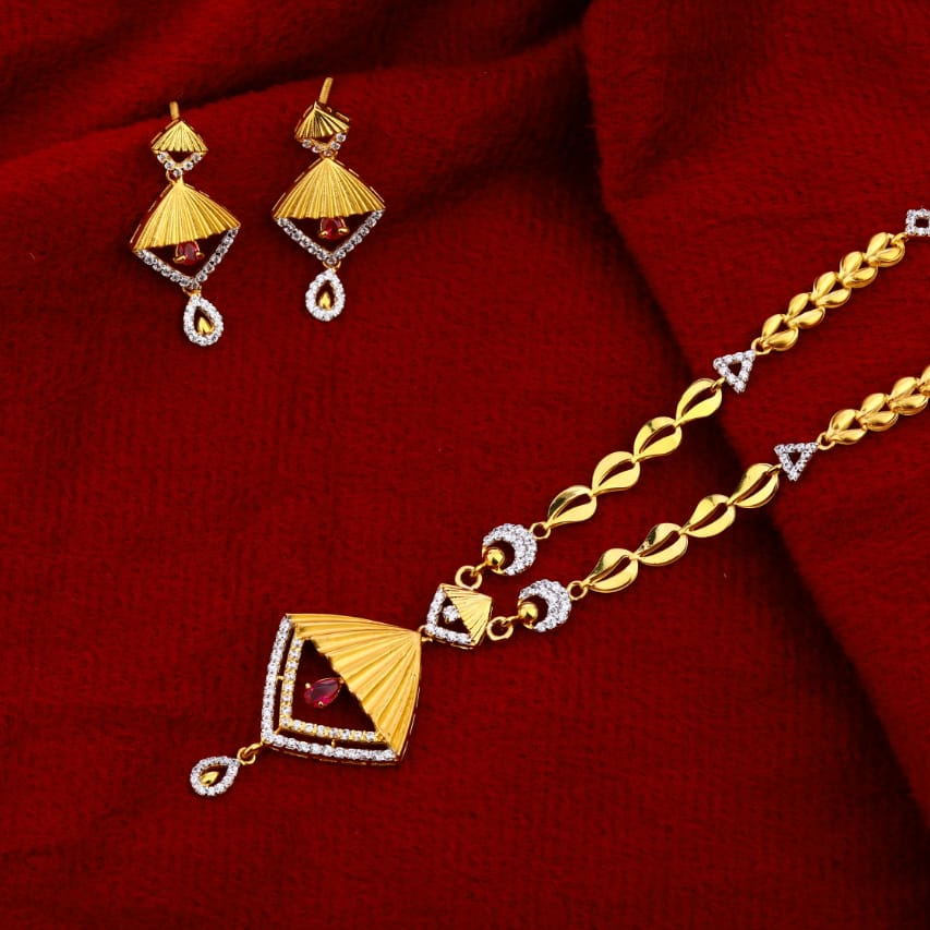 916 Gold Hallmark Stylish Ladies Chain Necklace set CN262
