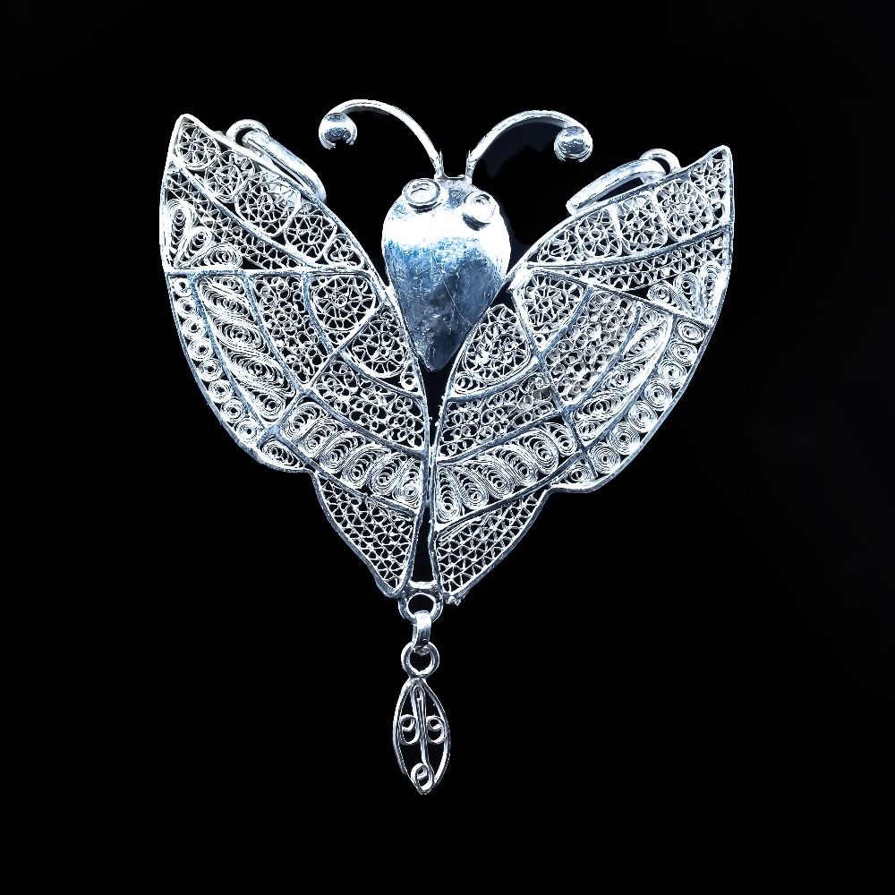 Silver classic design pendants