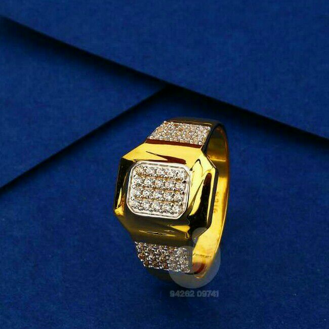 22ct Gold Fancy Cz Gents Ring