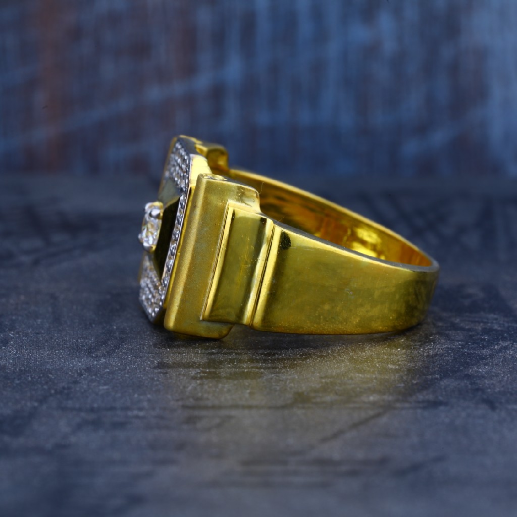 Exclusive Mens 22ct Modern Gold Ring-MR17