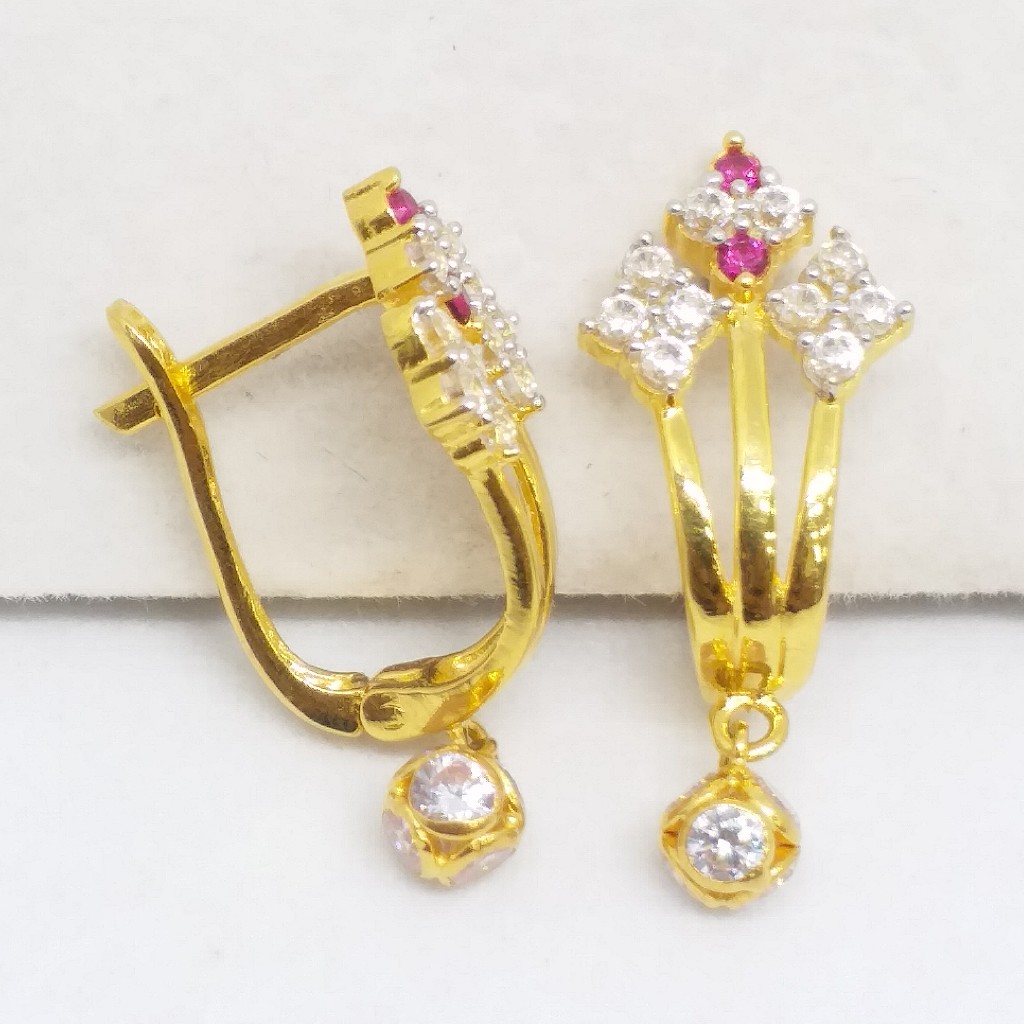 18 KT 750 Gold Earring type pink Daimond Hanging latkan Bali