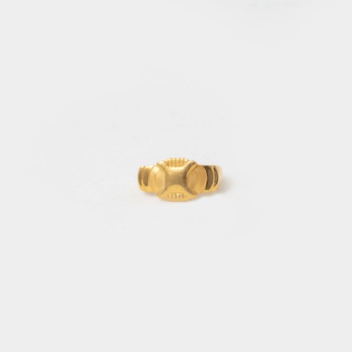 Gold delicate design rings