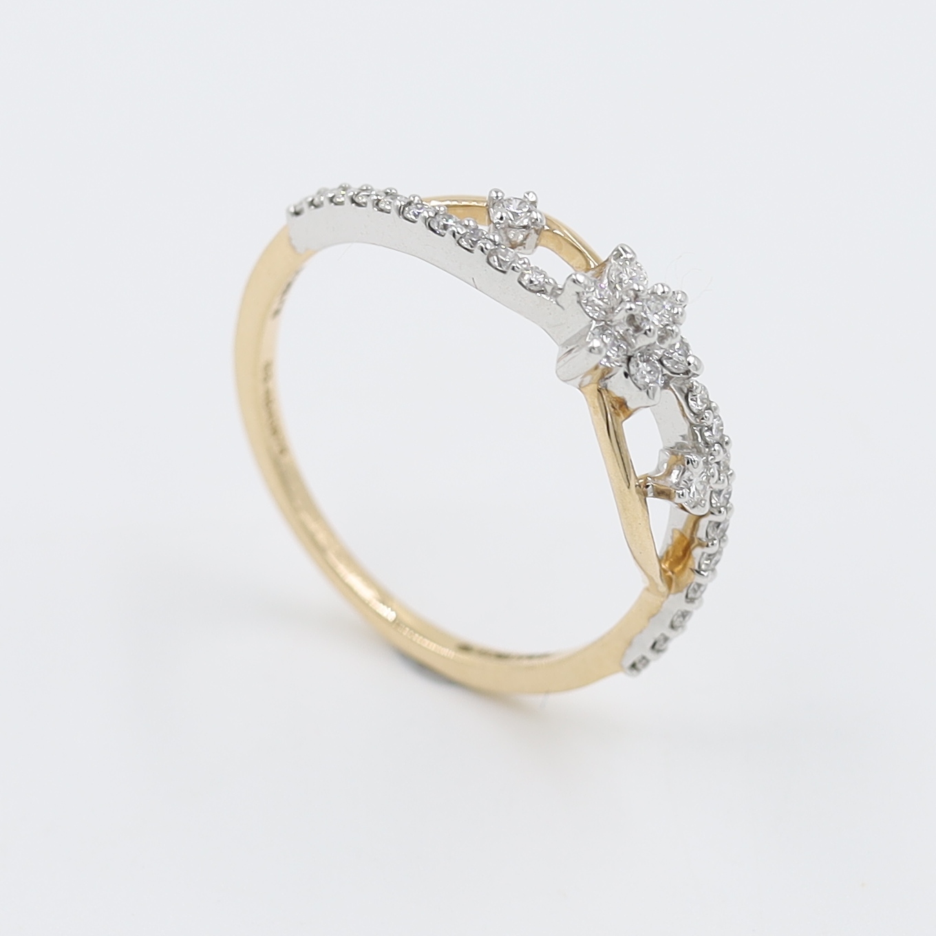 Elegant Star Diamond Ring