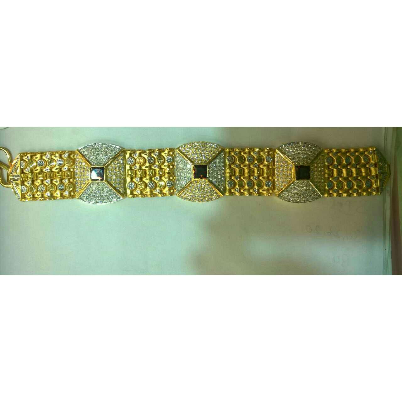 22K / 916 Gold Designer Bracelet ( Lucky )